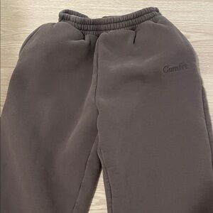 Comfrt Gray Sweatpants and Sweatshirt